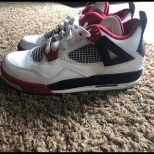Air Jordan 4